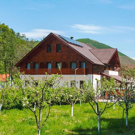 Livada Amely Hotel Gales Екстериор снимка