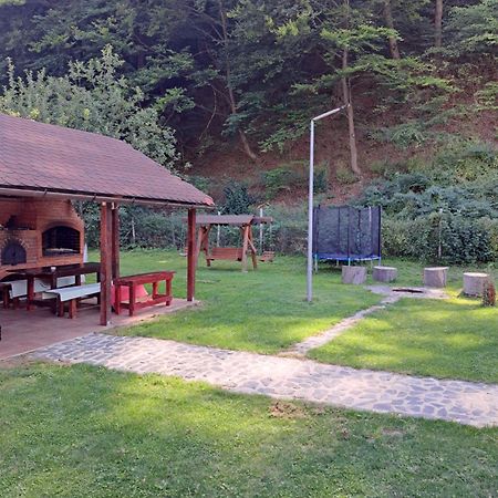 Livada Amely Hotel Gales Екстериор снимка