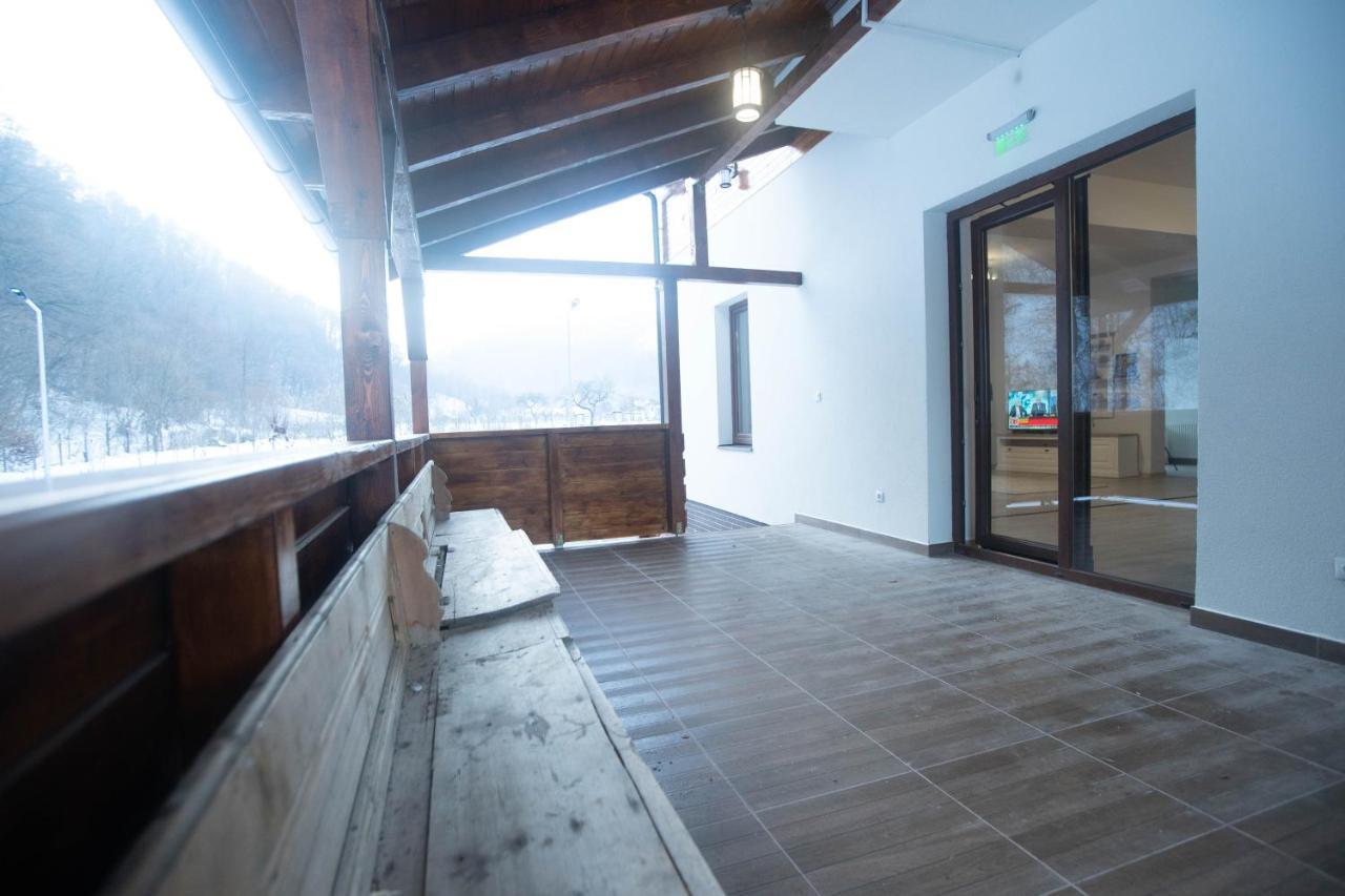 Livada Amely Hotel Gales Екстериор снимка