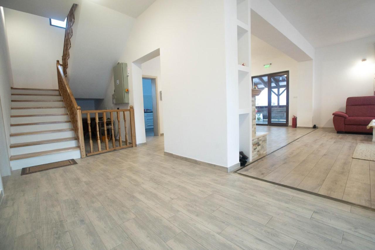 Livada Amely Hotel Gales Екстериор снимка
