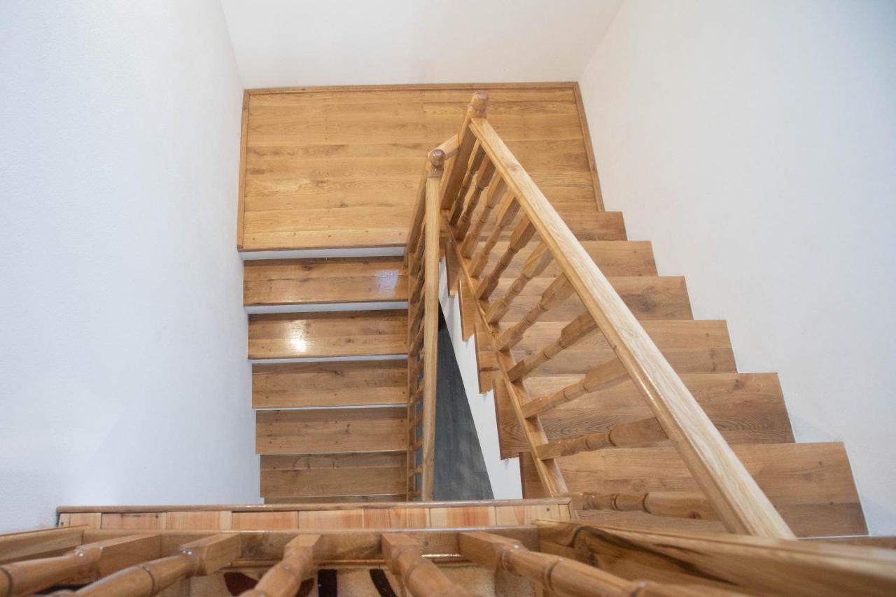 Livada Amely Hotel Gales Екстериор снимка
