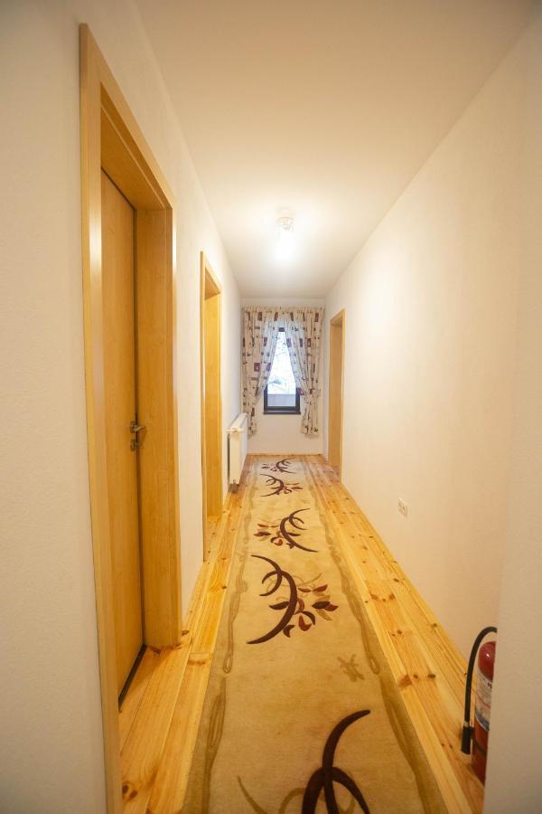 Livada Amely Hotel Gales Екстериор снимка