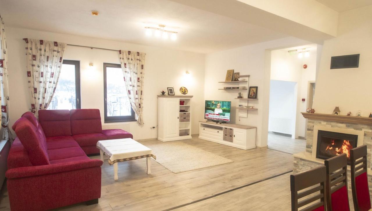 Livada Amely Hotel Gales Екстериор снимка