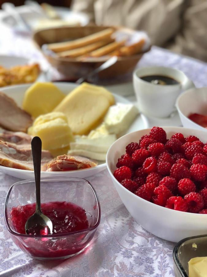 Livada Amely Hotel Gales Екстериор снимка