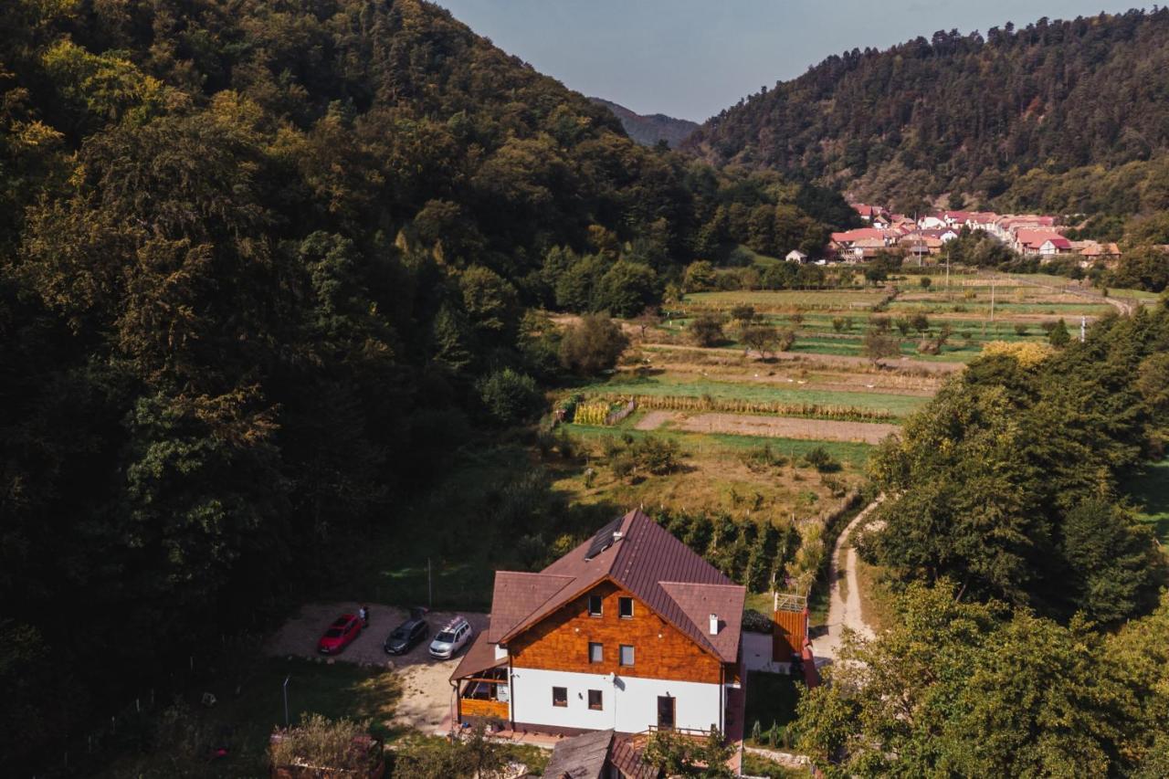 Livada Amely Hotel Gales Екстериор снимка
