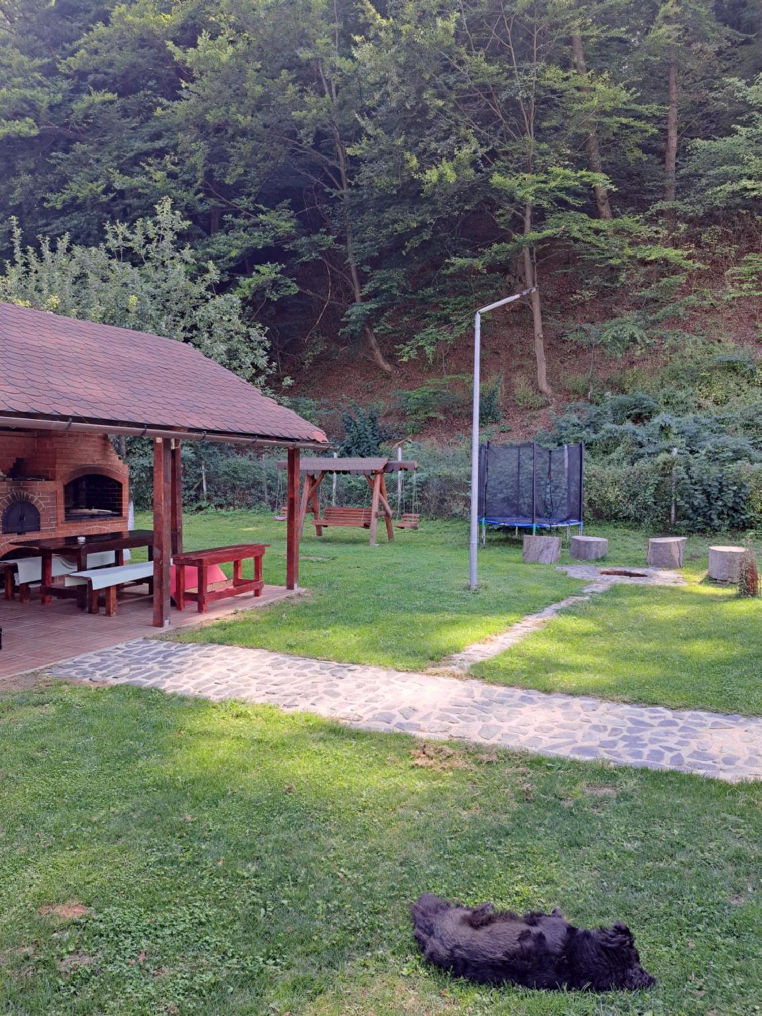 Livada Amely Hotel Gales Екстериор снимка
